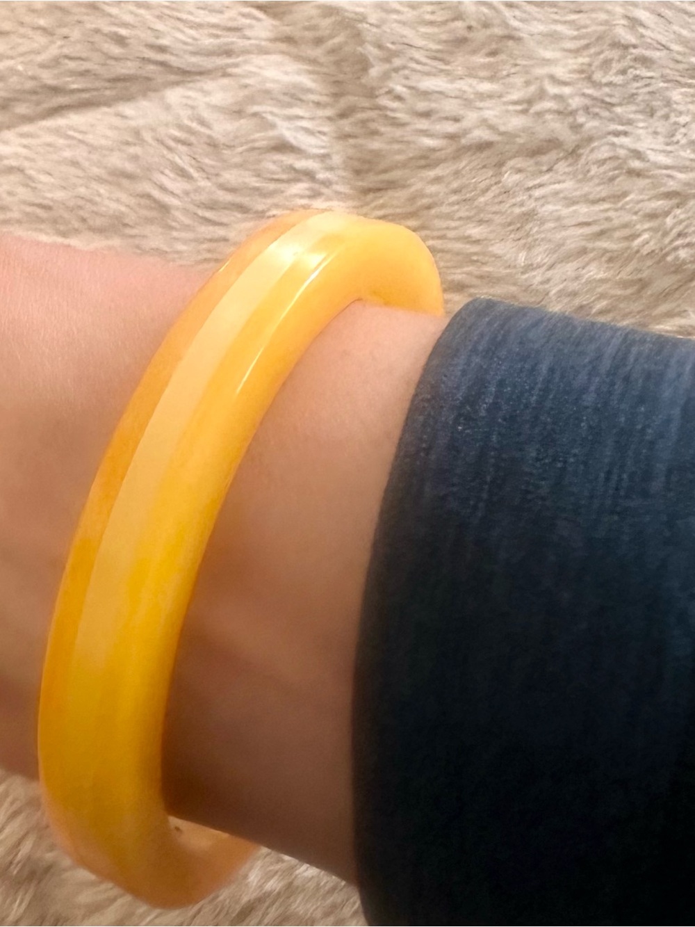 Yellow Striped Bakelite Round Bangle Bracelet - Picture 3 of 8